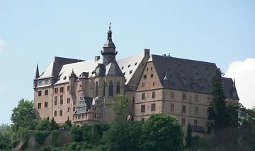 1024px-Marburger_Schloss_018.jpg