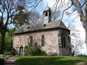 St.Michaelskapelle_Marburg_von_SO.JPG