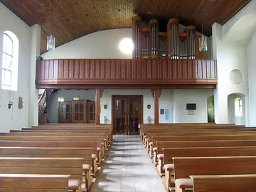 800px-Niedergailbach_Bruder_Klaus_Kirche_Innen_05.JPG