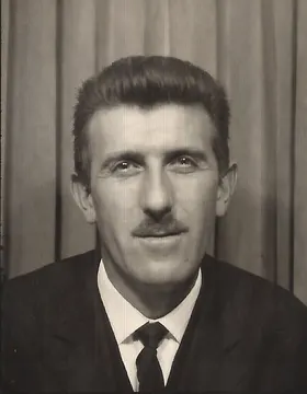 Portrait de Raymond CHIRON