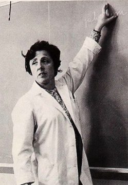 edith wolloch 3.png