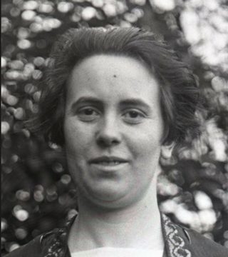 Portrait de Marthe Madeleine Alphonsine MONTU