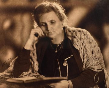 elisabeth toltchinsky.jpg