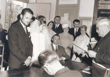 Biron Henri Borderie MT Mariage - mairie.jpg