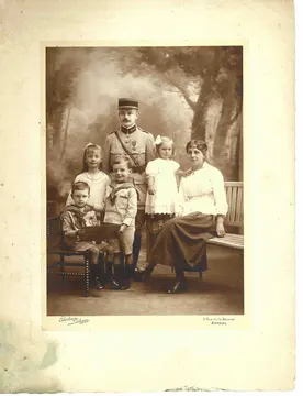 Portrait de Caroline Marguerite Lucie VELIN