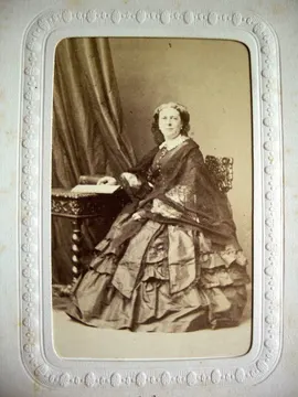 Portrait de Félicie Constance Elisabeth Adélaïde Amicie LE MOINE DES MARES