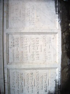Caveau Huin, Jacquot, Geny, Aubry. Cimetière communal rive droite (Section B, N° 6)