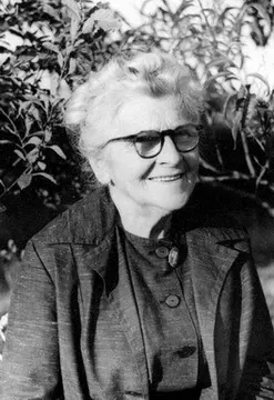 Marthe femme George frere Louis / Marthe, femme de Georges, frère de Louis