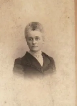 Portrait de Hélène Suzanne LA RIVIÈRE