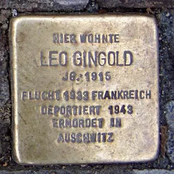 stolperst breitegasse23 gingold leo 400x400.JPG.553194 / Stolpersteine. Breite Gasse 23, Innenstadt