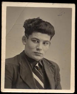 040-Dimanche                6 avril 1941 / Louis