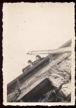 045-Pont-Erambourg / Louis et Emilienne