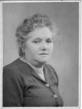 Esther 1946